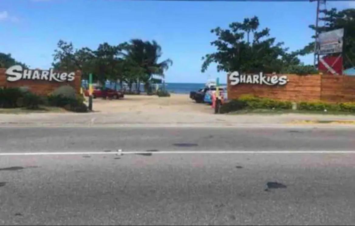 Wynters'Escape-Gated 1 Or 2 Bedroom W Puertosecobeach Access Discovery Bay Bagian luar foto